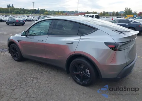 2026 Tesla Model Y Long Range Dual Motor All-Wheel Drive/Long Range Launch Series из США, поврежденный, VIN 7SAYGDEE9TF408550